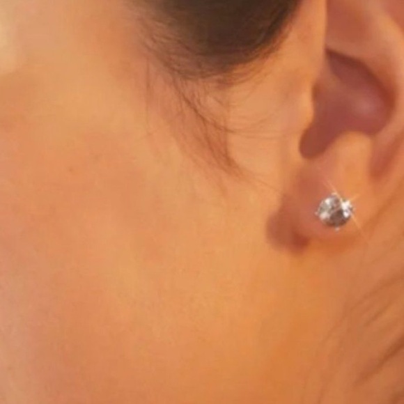 NEW Coach Signature C Stud Earring Set - Picture 7 of 7